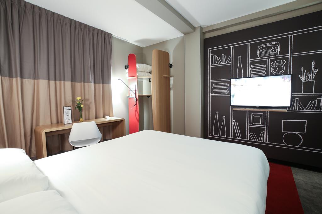 Ibis Niort Est Mendes France Hotel Exterior photo