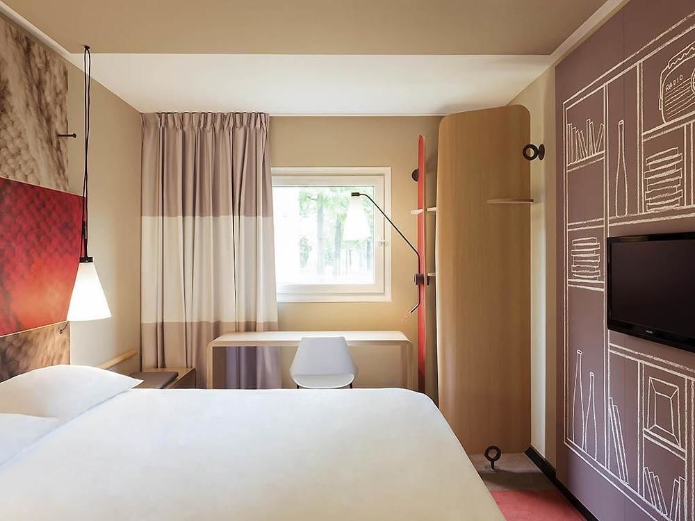 Ibis Niort Est Mendes France Hotel Exterior photo