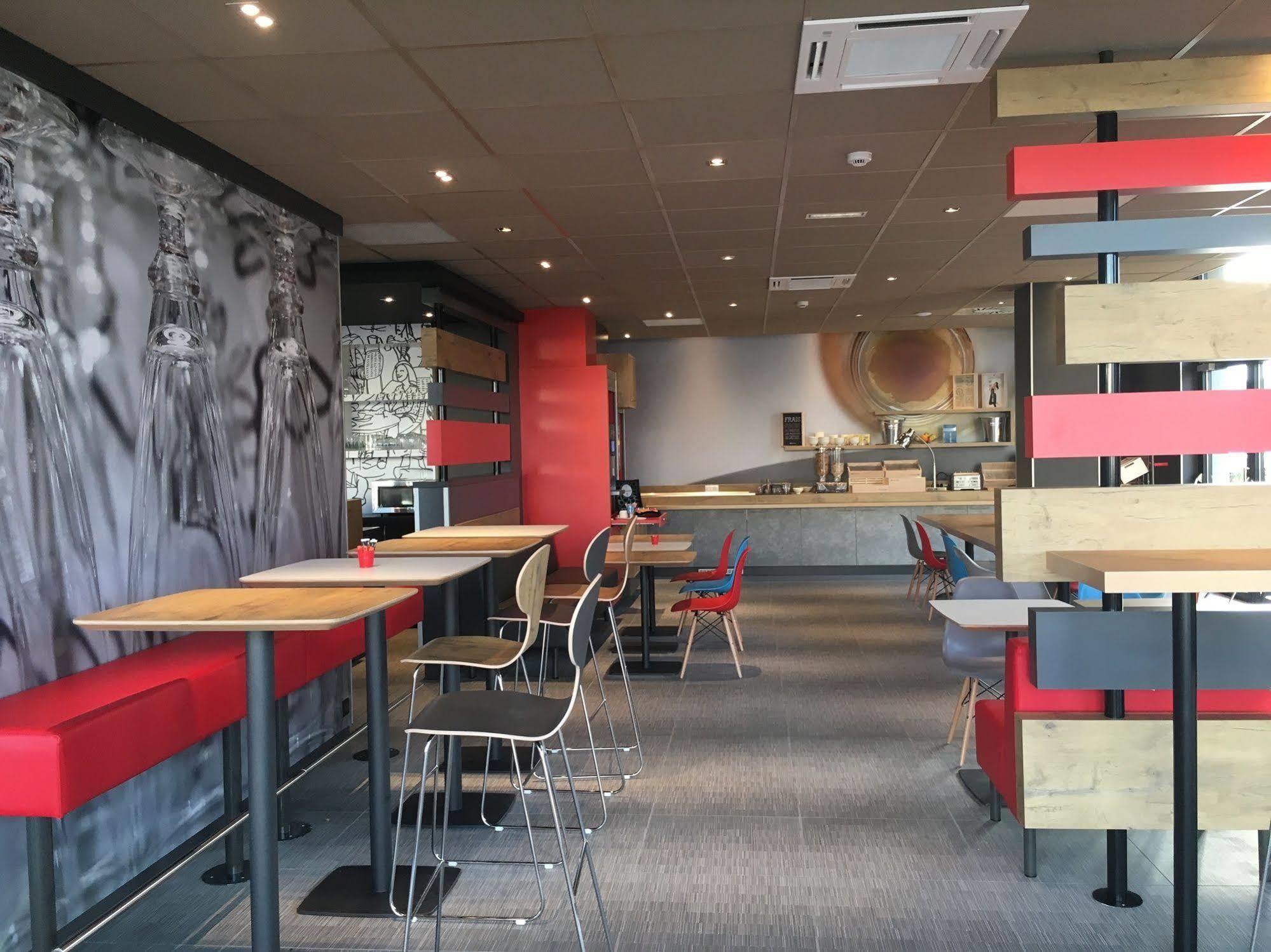 Ibis Niort Est Mendes France Hotel Exterior photo