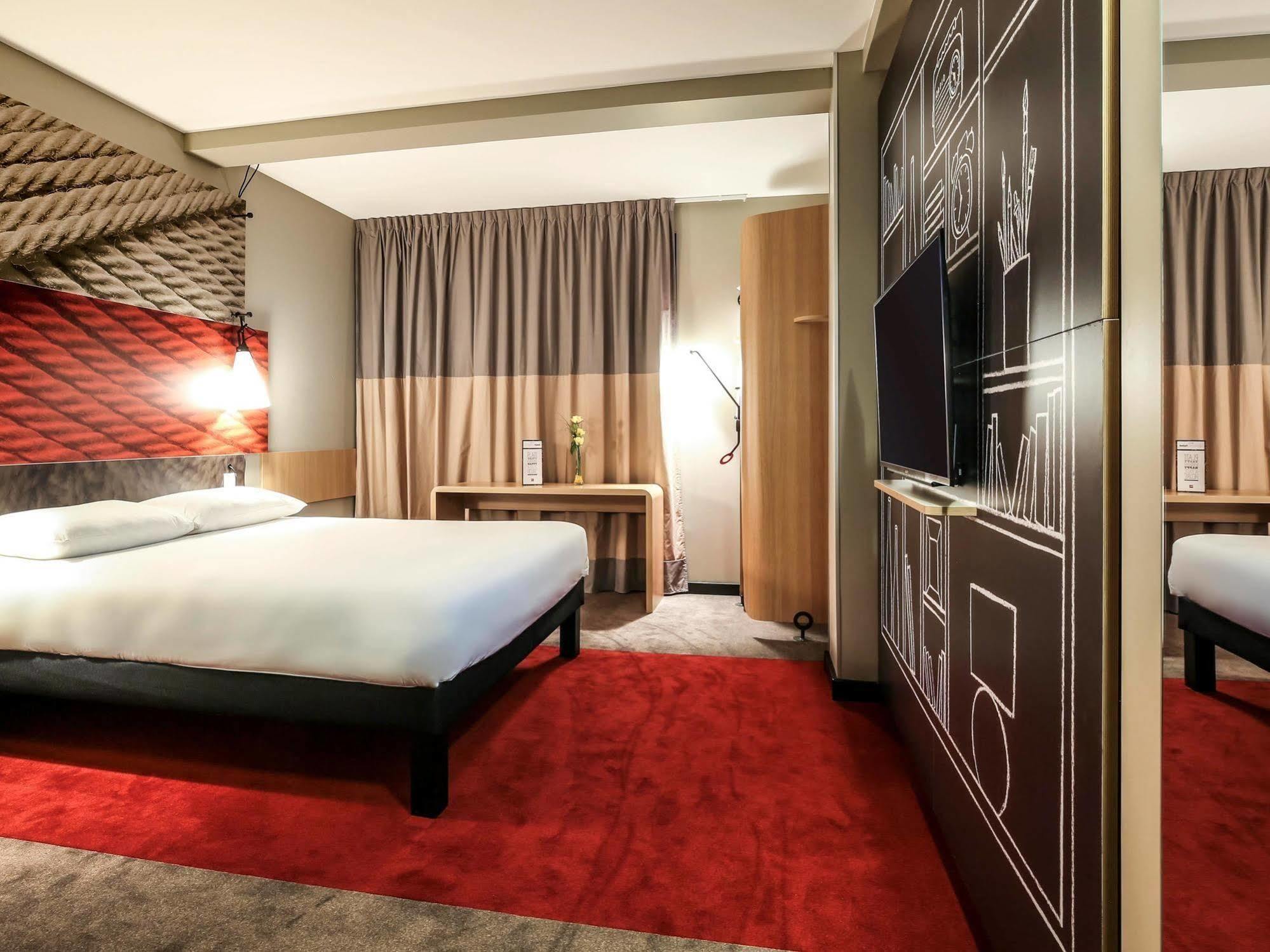 Ibis Niort Est Mendes France Hotel Exterior photo