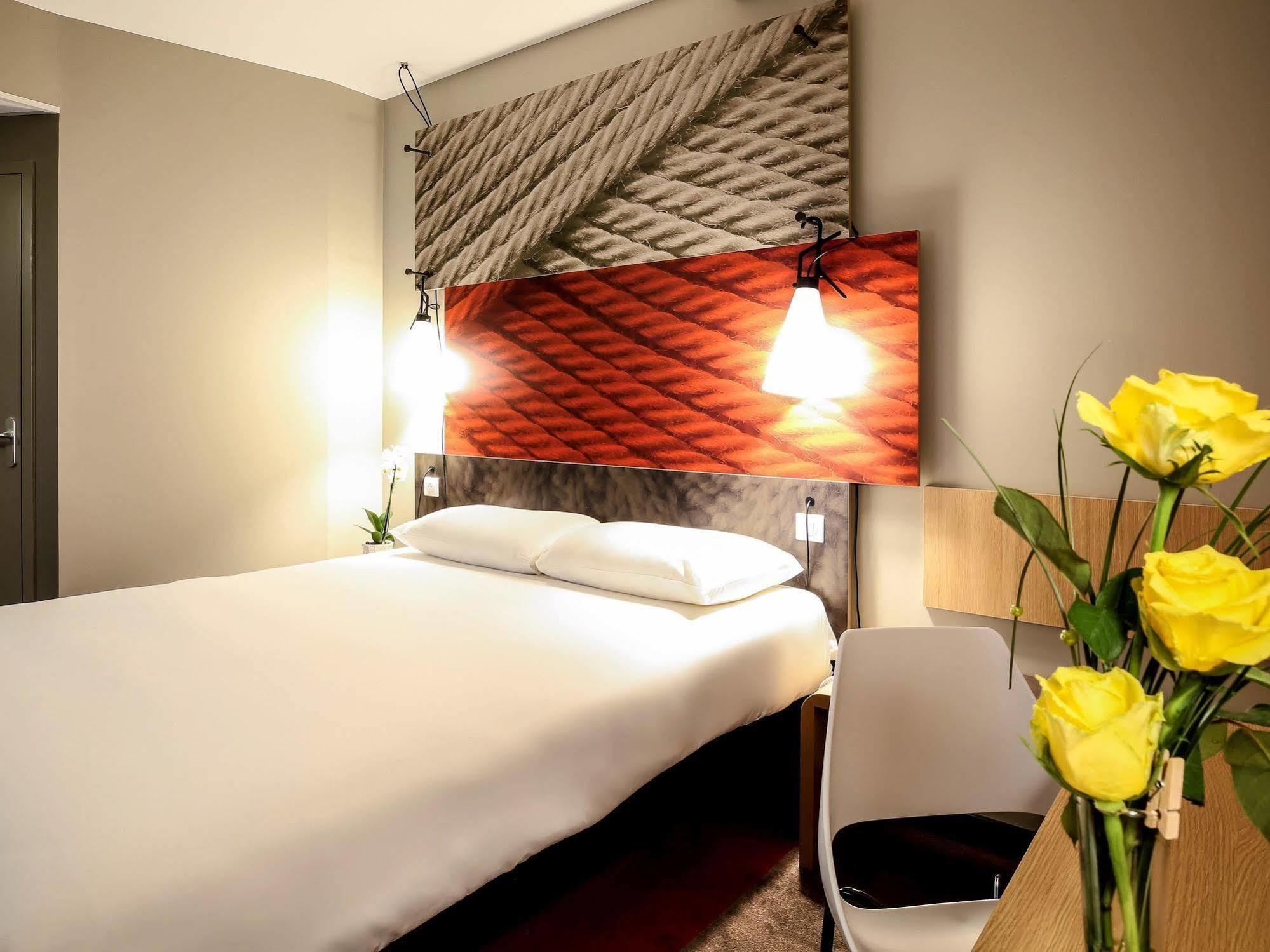 Ibis Niort Est Mendes France Hotel Exterior photo