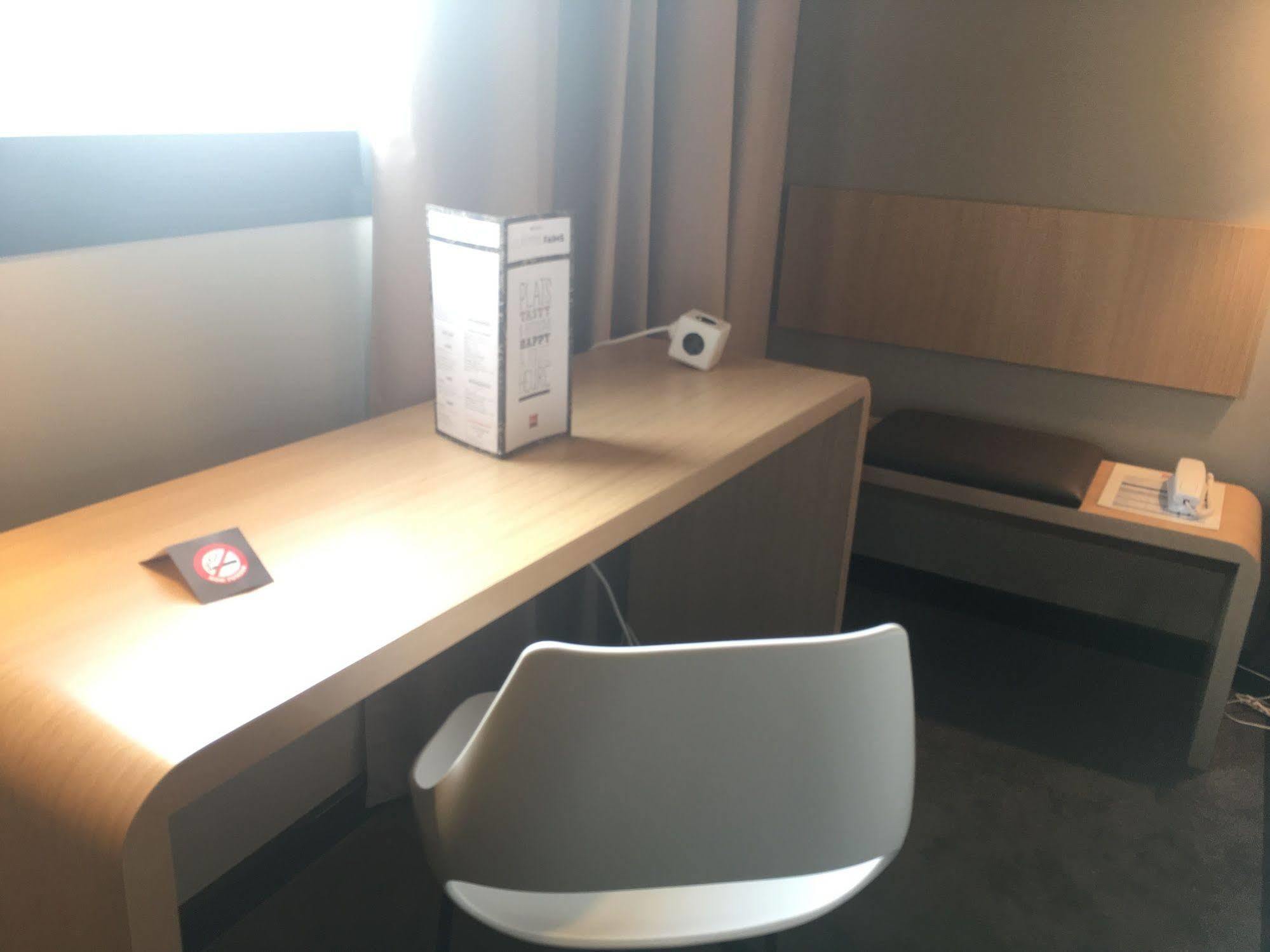 Ibis Niort Est Mendes France Hotel Exterior photo