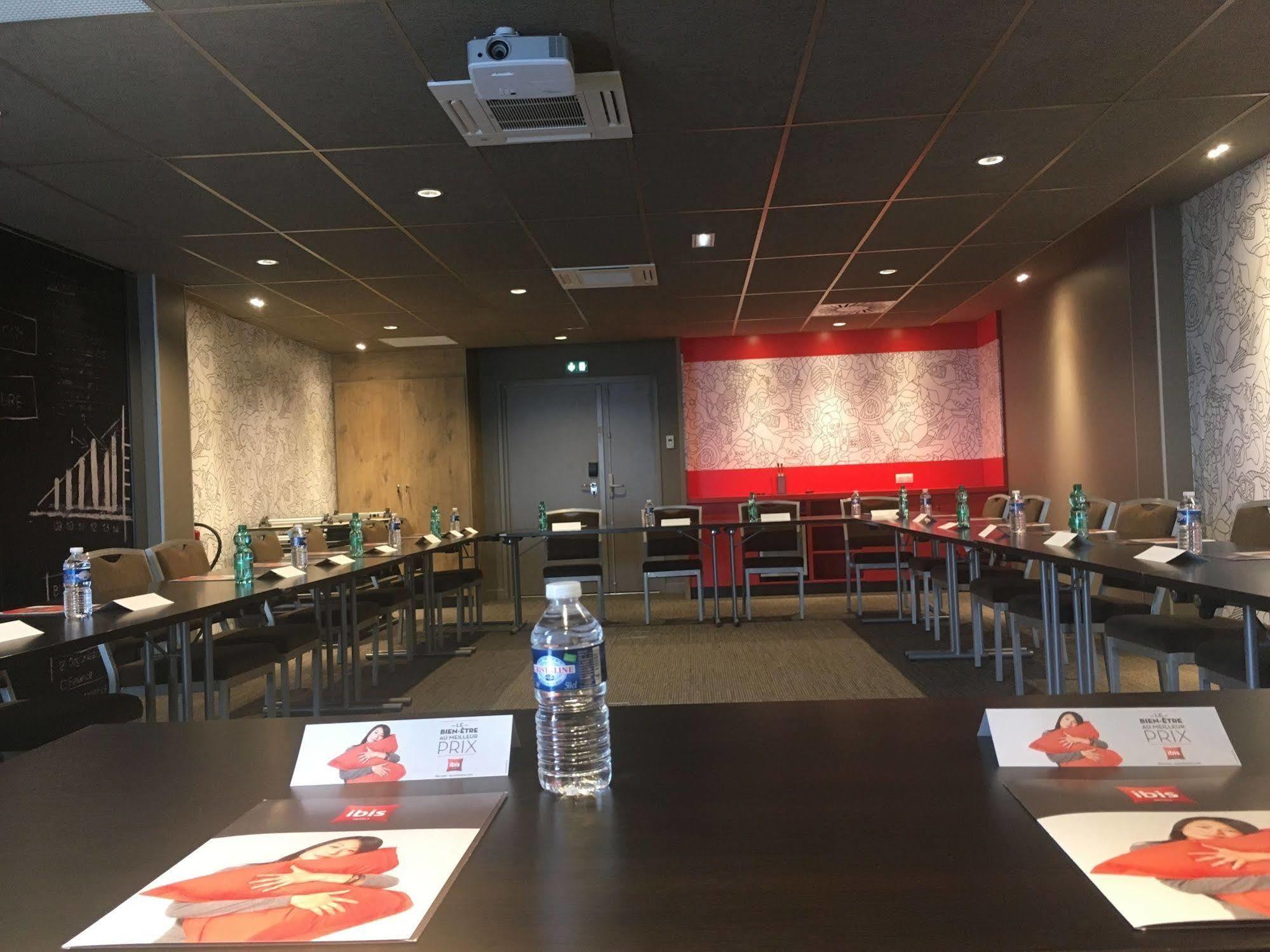 Ibis Niort Est Mendes France Hotel Exterior photo